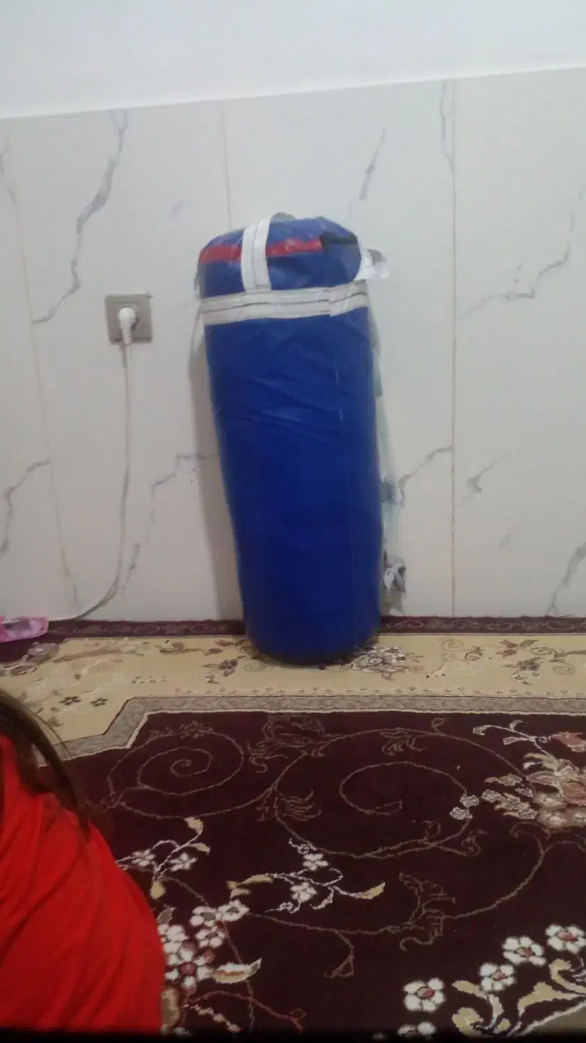 کیسه بوکس آبی|تجهیزات ورزشی|یاسوج, |دیوار