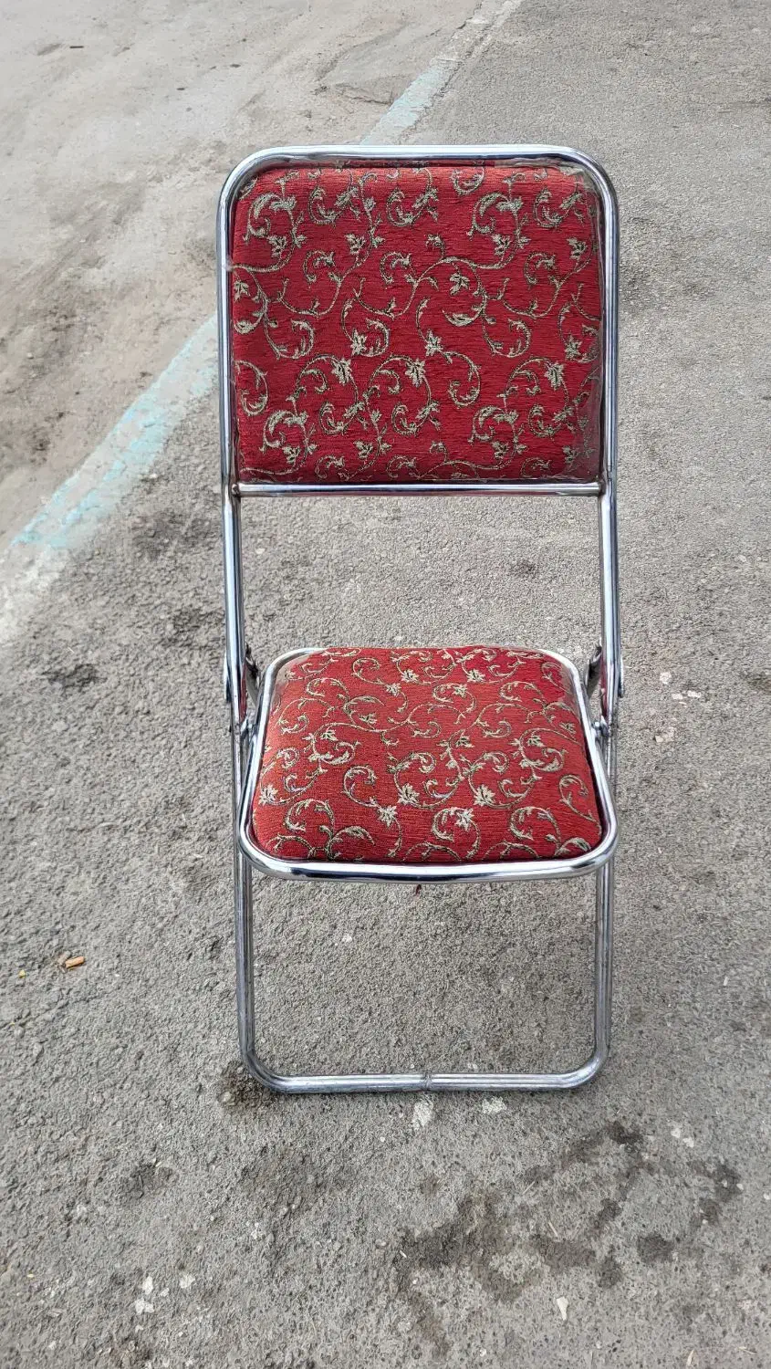 صندلی تاشو|صندلی و نیمکت|مبارکه, |دیوار