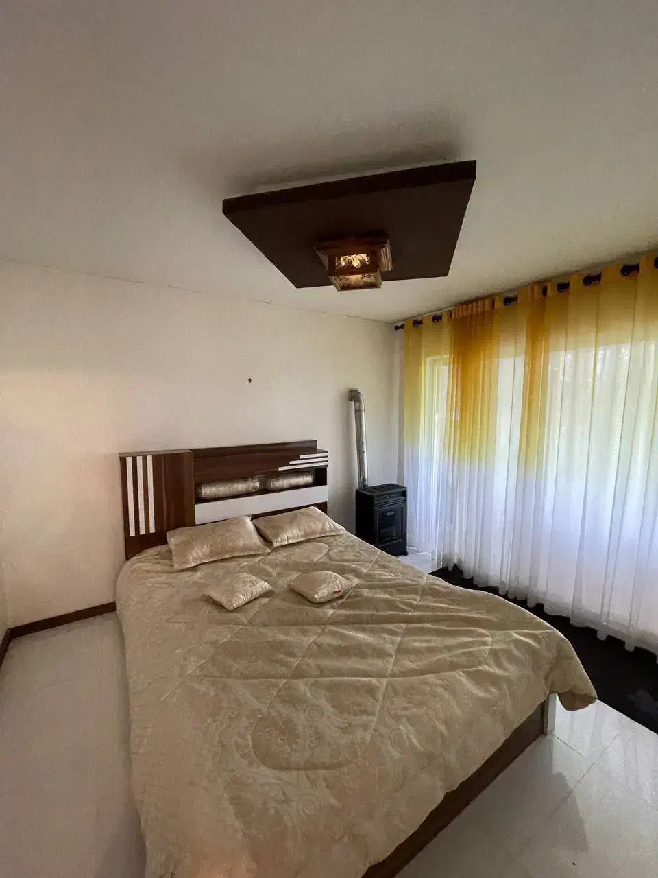 ویلا باغچه سند دار ۳۰۰متری|فروش خانه و ویلا|امامزاده عبدالله, |دیوار