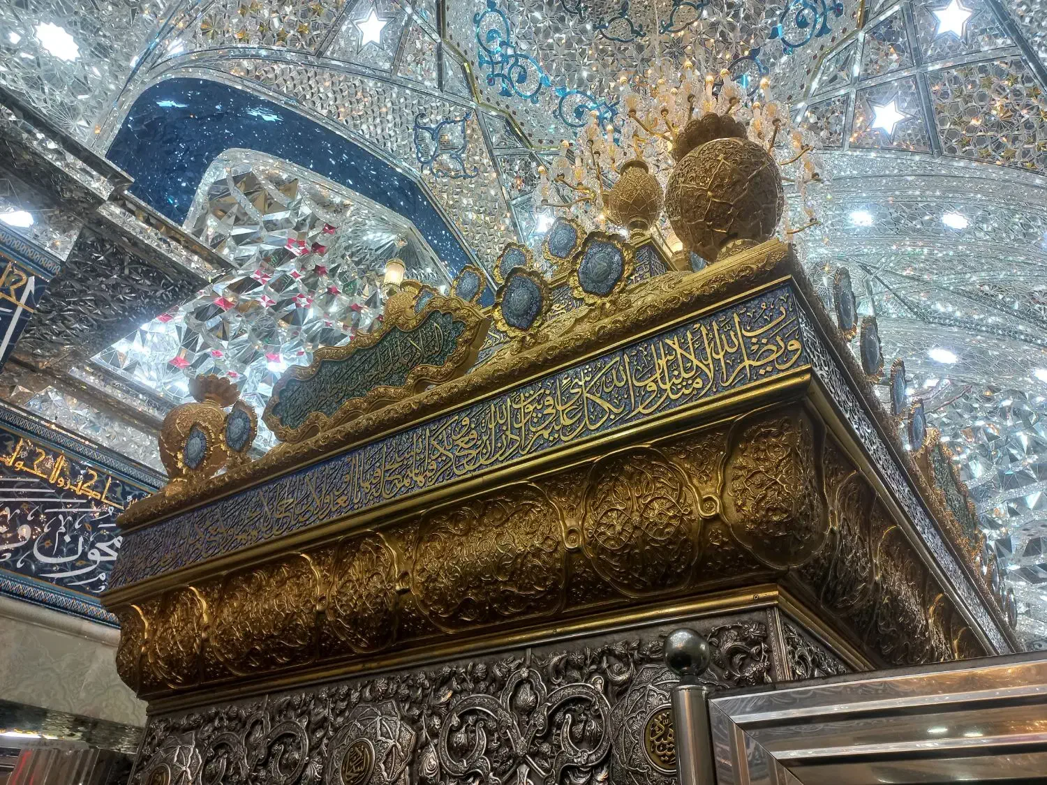 کربلا۸.۵۰۰ یکسر هوایی|تور و چارتر|قم, چهار مردان|دیوار