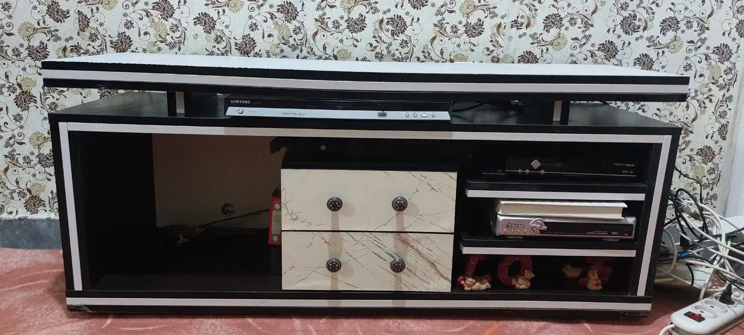 میز با ۴ تا عسلی و میز تلویزیون|مبلمان خانگی و میز عسلی|اندیمشک, |دیوار