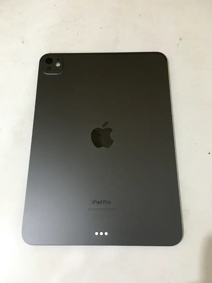 iPad Pro m4 11 inch|تبلت|شیراز, ارم|دیوار