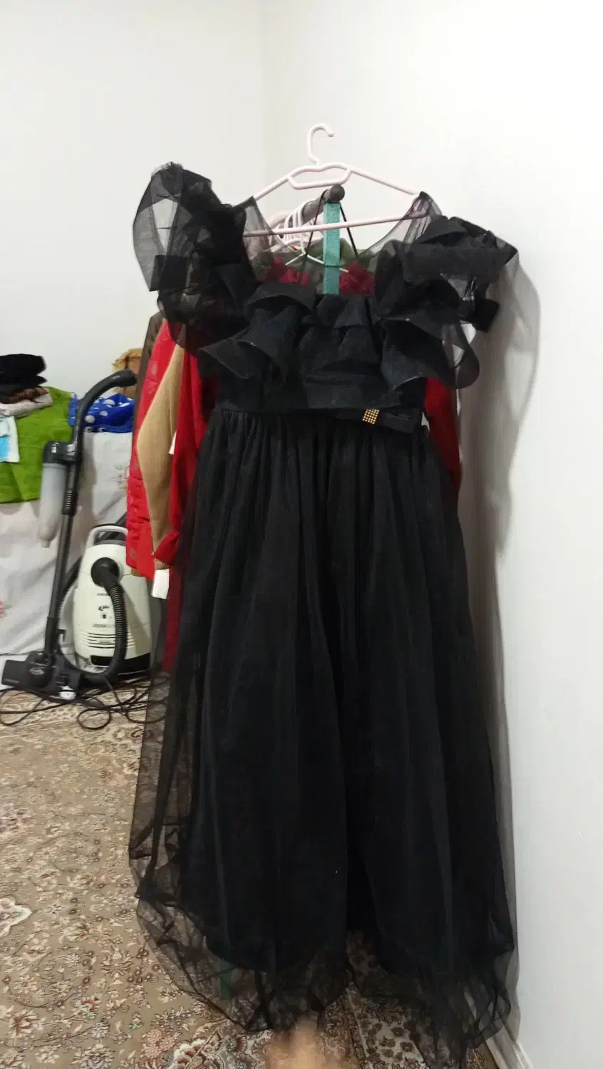 بهار دخترانه به همراه جوراب شلواری|لباس|دیواندره, |دیوار