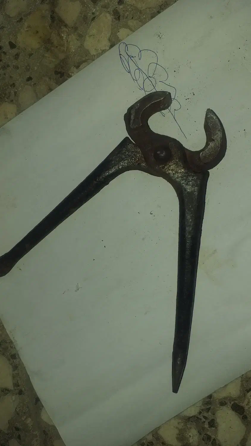 گازانبردست ساز بسیار قدیمی|کلکسیون و سرگرمی|قم, هنرستان|دیوار