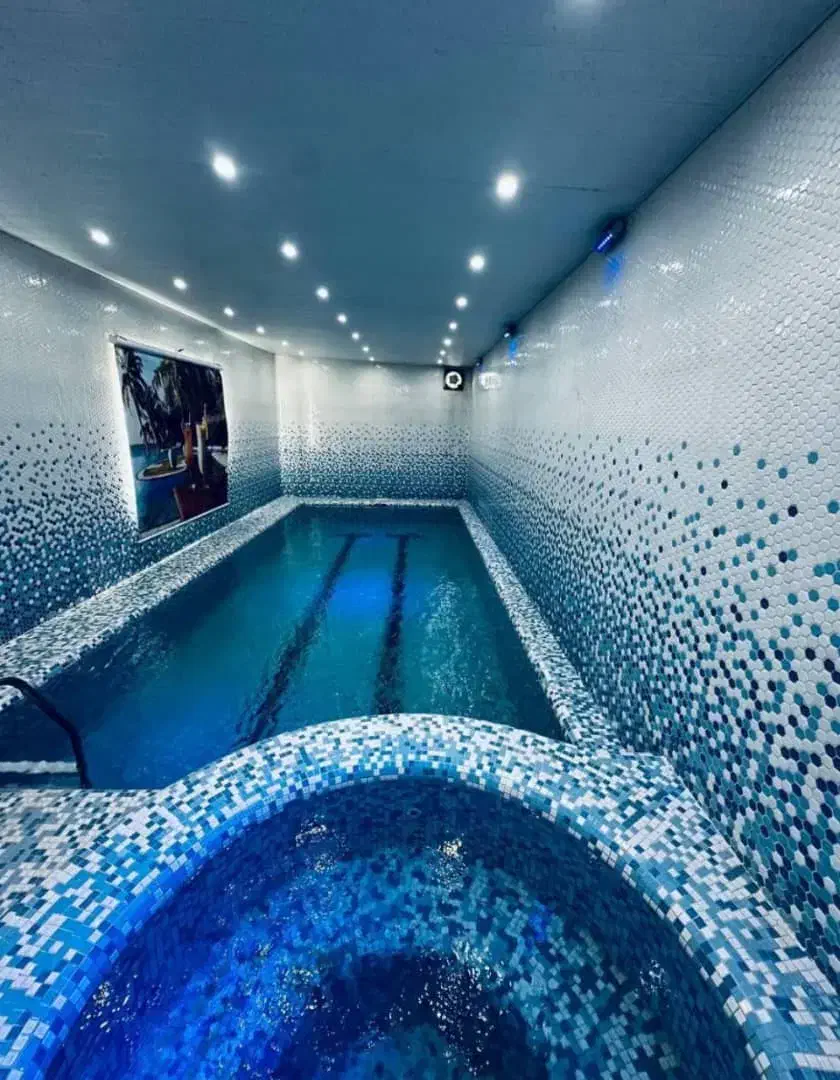 اجاره باغ ویلا ۱۰۰۰متری استخر دار آب گرم|اجارهٔ کوتاهمدت ویلا و باغ|پاکدشت, پاکدشت (مامازند)|دیوار