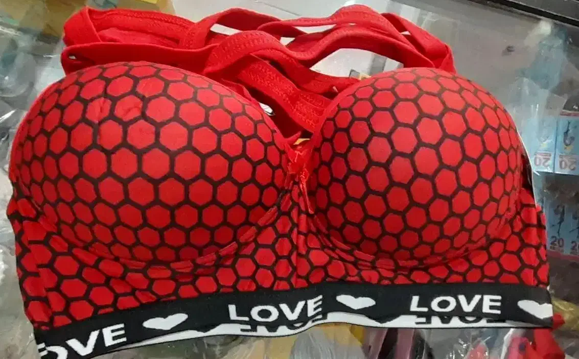 سوتین ابری|لباس|مشهد, رسالت|دیوار