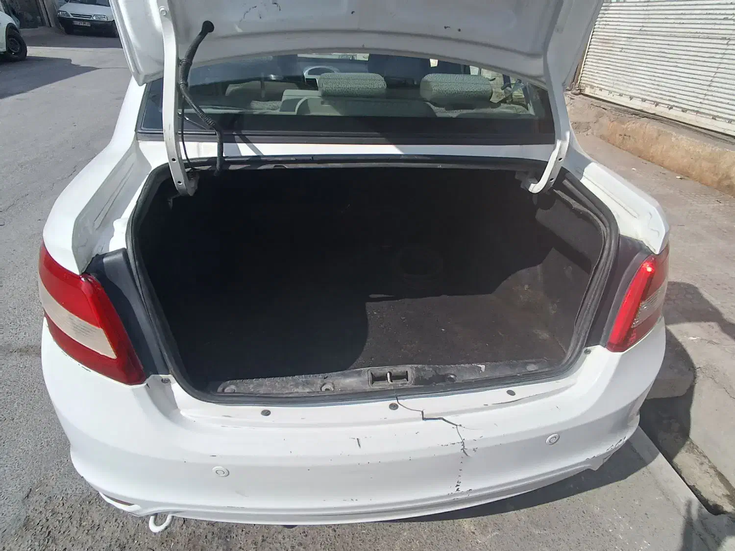 ساینا مدل 1400درجه یک|خودرو سواری و وانت|شیراز, رکن‌آباد|دیوار