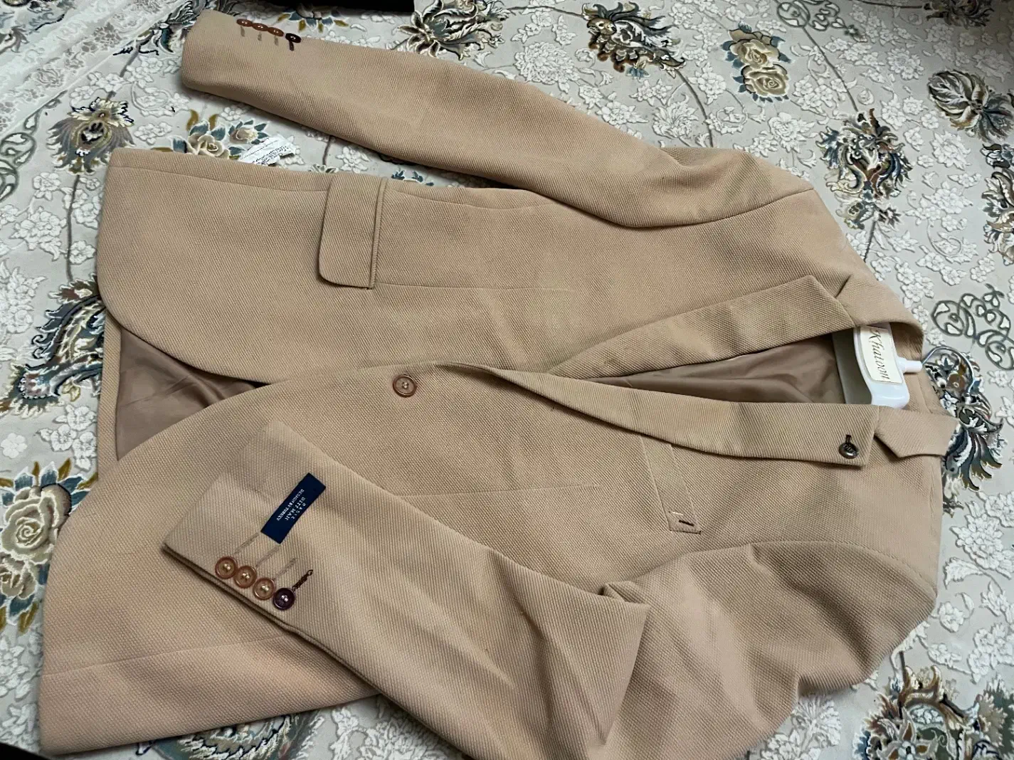 تک کت مجلسی|لباس|زنجان, |دیوار