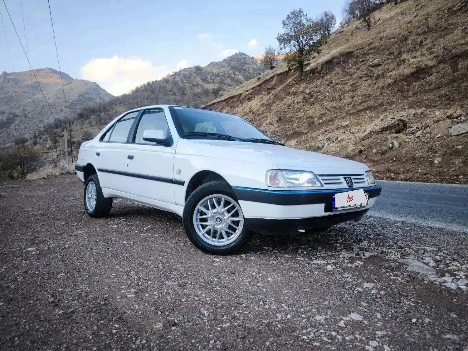 پژو ۴۰۵ مدل ۹۱ اتاق تعویض|خودرو سواری و وانت|نوسود, |دیوار