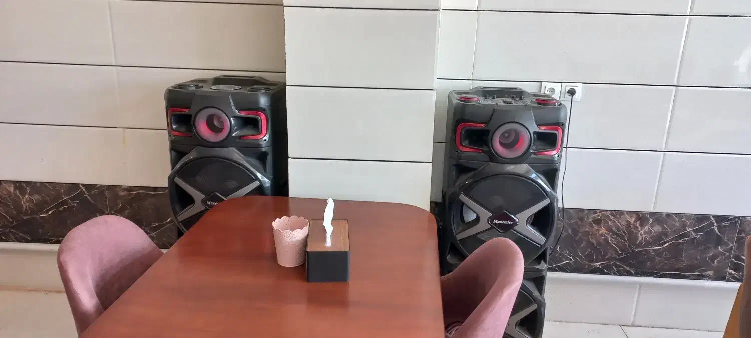 انواع میز وصندلی چوبی رستورانی|میز و صندلی غذاخوری|شوط, |دیوار