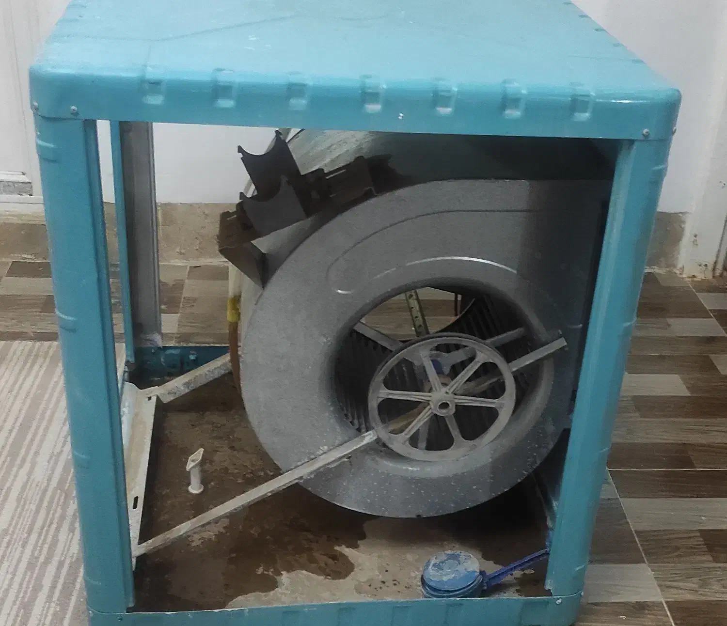 کولر آبی|کولر آبی|زابل, |دیوار