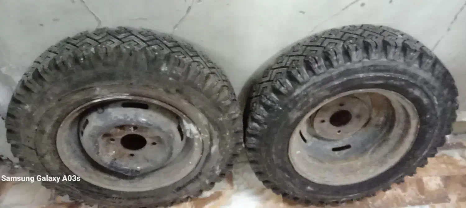 لاستیک یخ شکن میخ دار اردی پیکان|قطعات یدکی و لوازم جانبی|تهران, نیروی هوایی (پیروزی)|دیوار