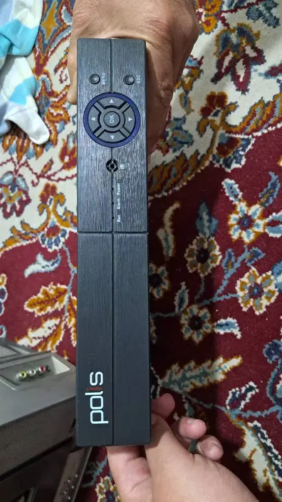 دستگاه DVR بهمراه هارد ۵۰۰ گیگ|دوربین مداربسته|جهرم, |دیوار