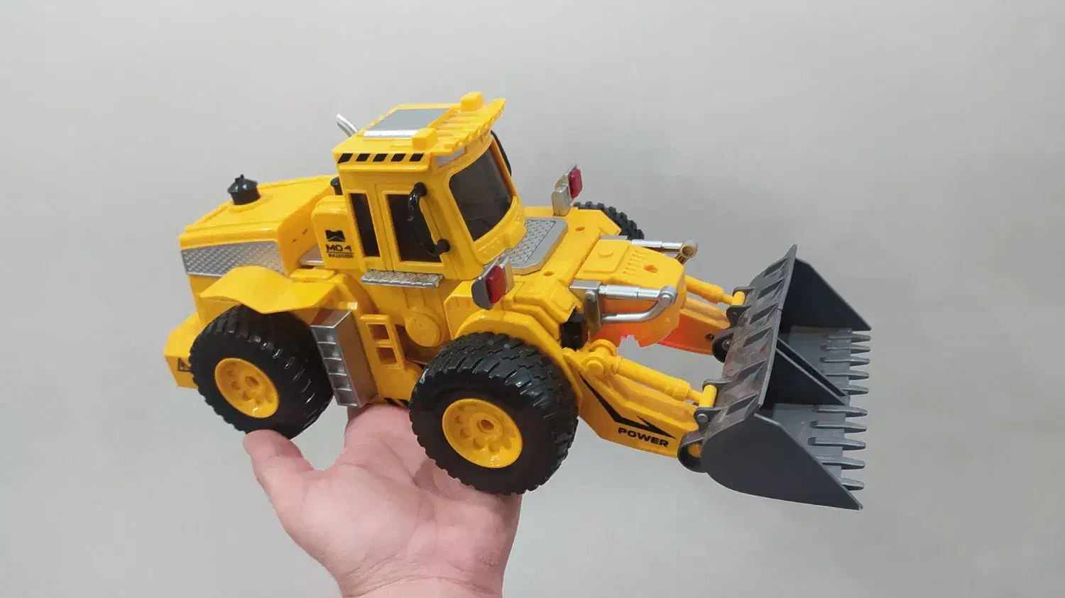 بلدوزر اسباب بازی شارژی|اسباببازی بچه|تربتحیدریه, باغ سلطانی|دیوار