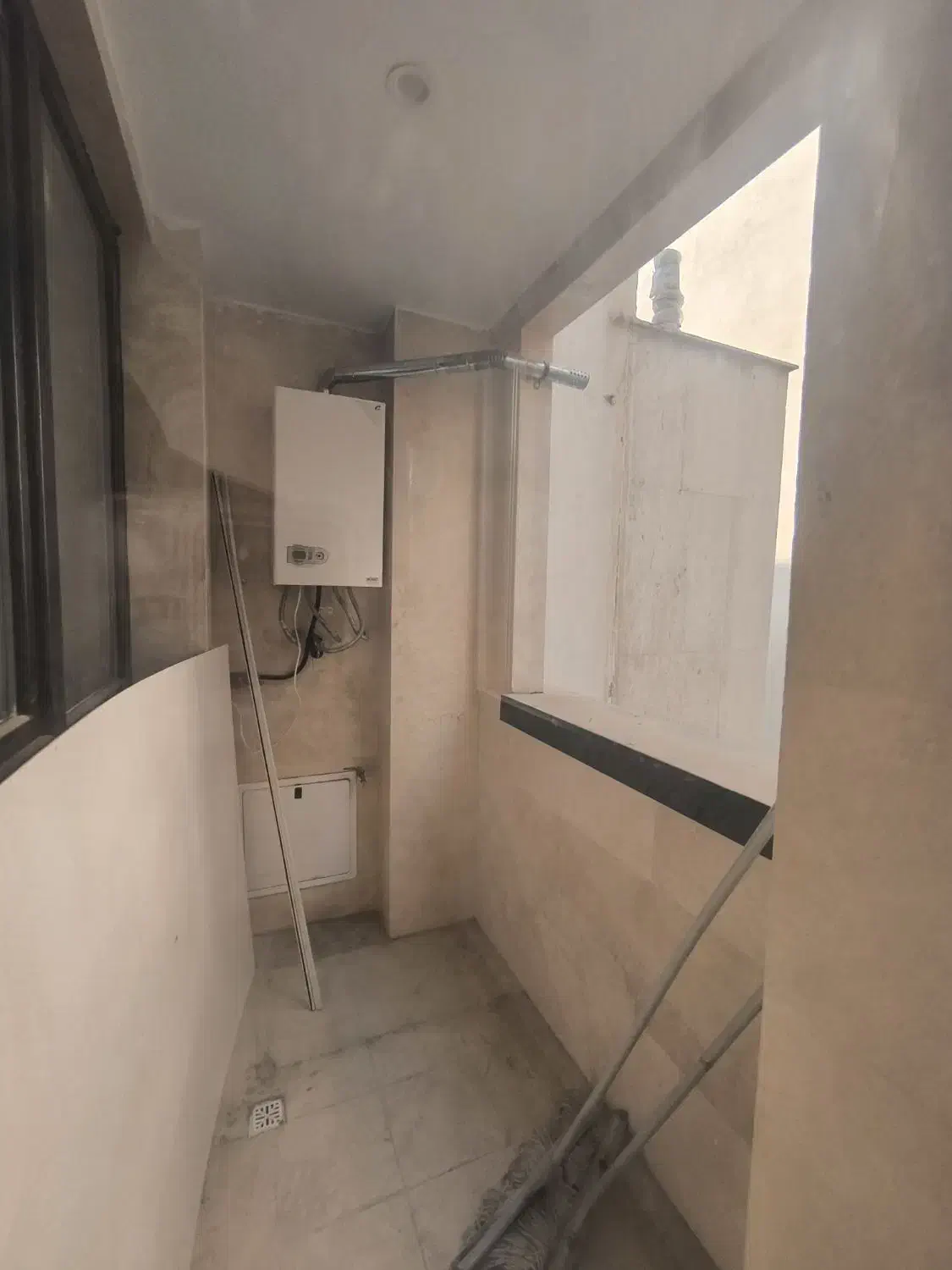 نوساز/۸۰متر/۲خواب/فرعی دنج/فتاحی معماریان