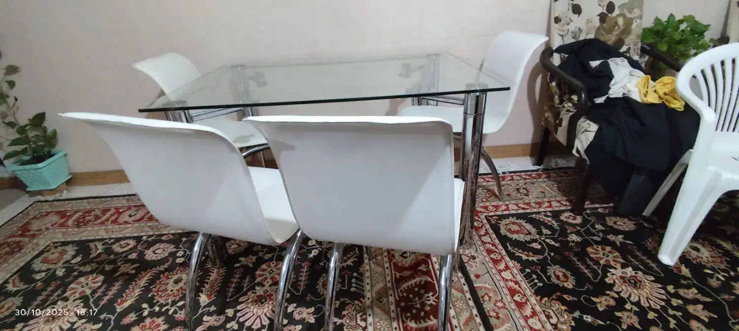 میز ناهار خوری و تایرو رینگ وکولرو ضبط|مبلمان خانگی و میز عسلی|تهران, خرمشهر|دیوار