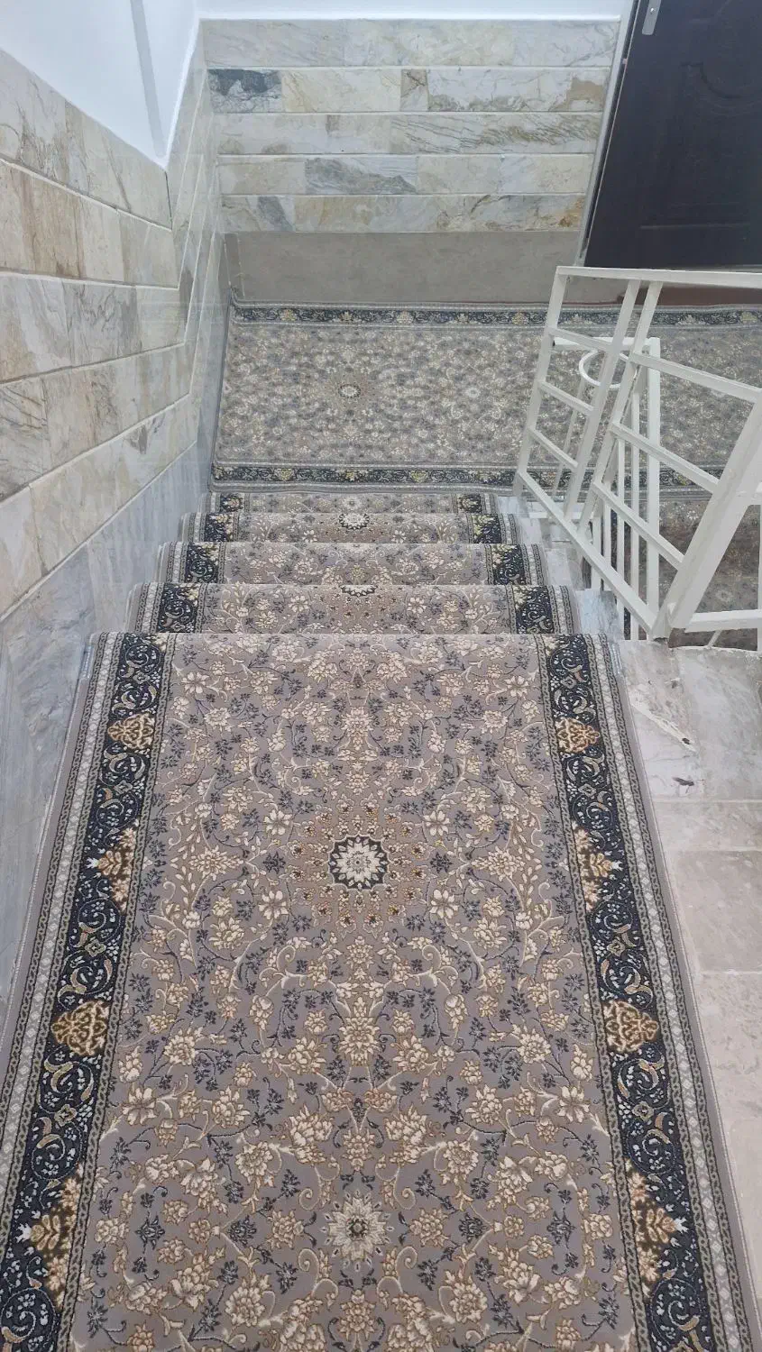 فرش پرتراکم/تراکم۳۰۰۰/کناره ترنج/افشان شاه عباسی|فرش|قم, امامزاده ابراهیم|دیوار
