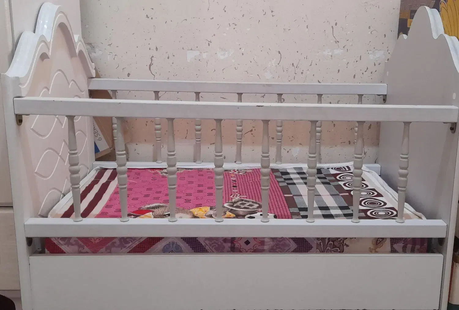 گهواره و کمد|تخت و سرویس خواب|فردیس, سپید دشت|دیوار