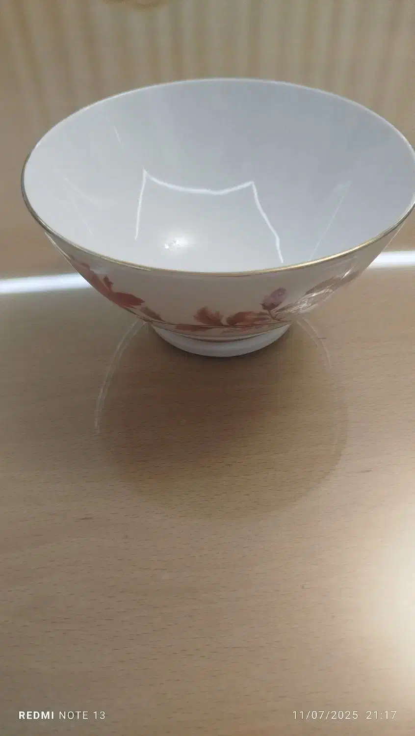 کاسه گل حنایی نو با قدمت بیش از پنجاه سال|کلکسیون اشیاء عتیقه|صدرا-فارس, فاز ۱|دیوار