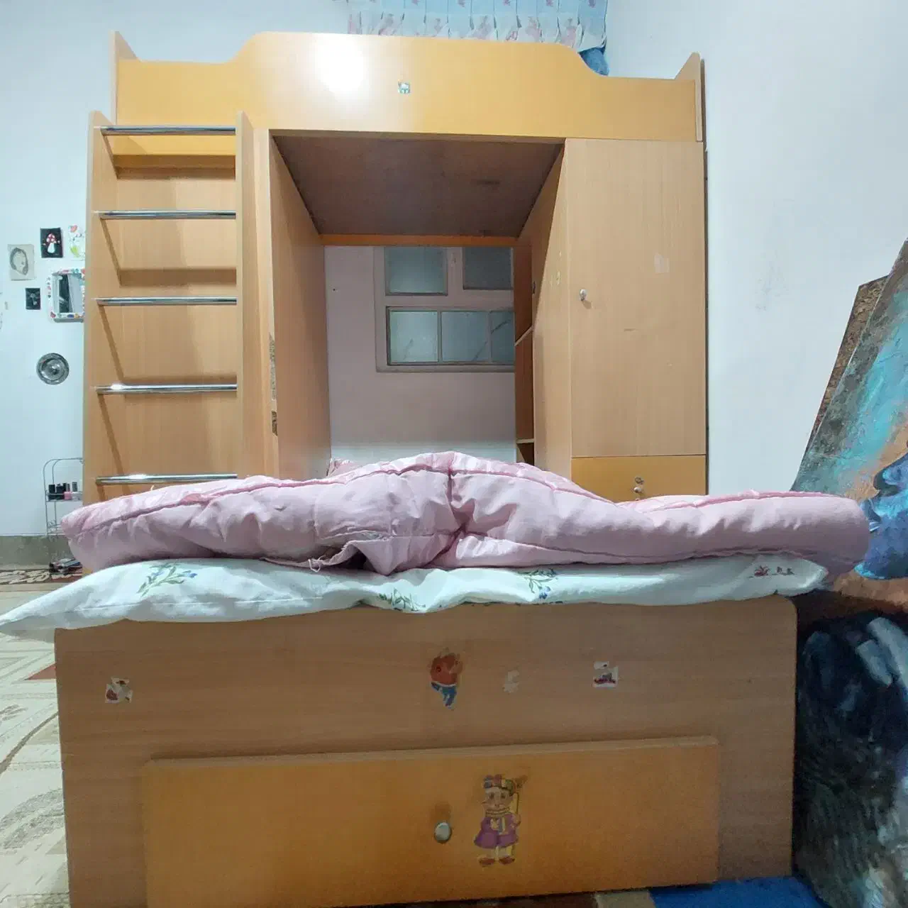 تخت خواب دو طبقه با کمد وکتابخانه ومیز تحریر|تخت و سرویس خواب|یاسوج, |دیوار