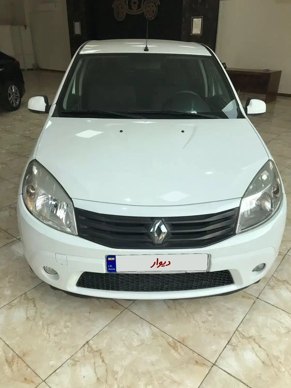 ساندرو ۹۶ اتومات/سند دست اول/زیر قیمت|خودرو سواری و وانت|تهران, نصرت|دیوار