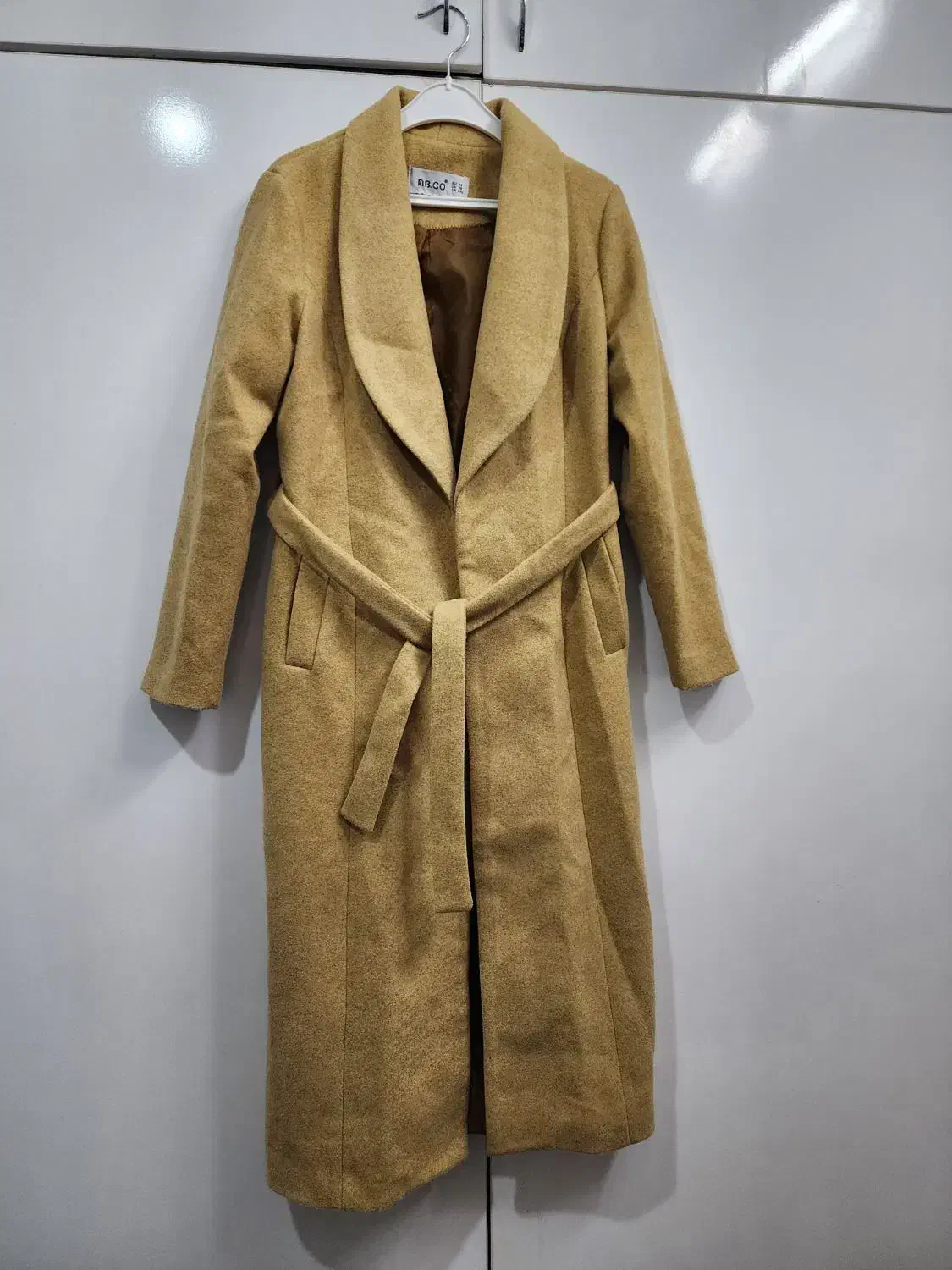 لباس|لباس|قم, آلوچو|دیوار