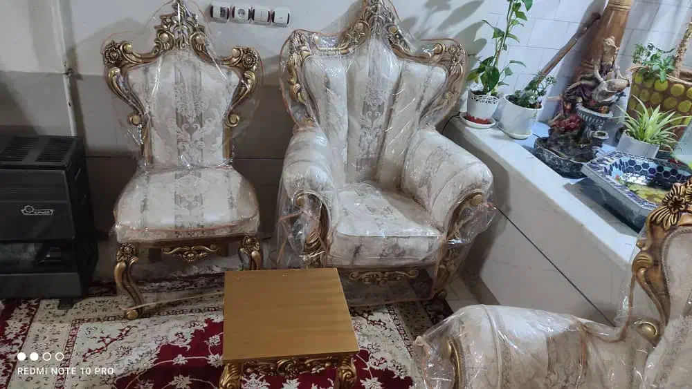 مبلمان سلطنتی ۹ نفره . قیمت بسیار مناسب|مبلمان خانگی و میز عسلی|دامغان, |دیوار