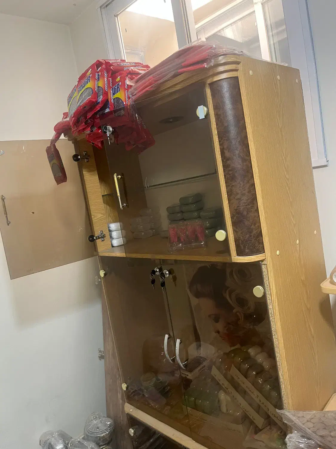 کمد|جاکفشی، کمد، دراور|برخوار, |دیوار