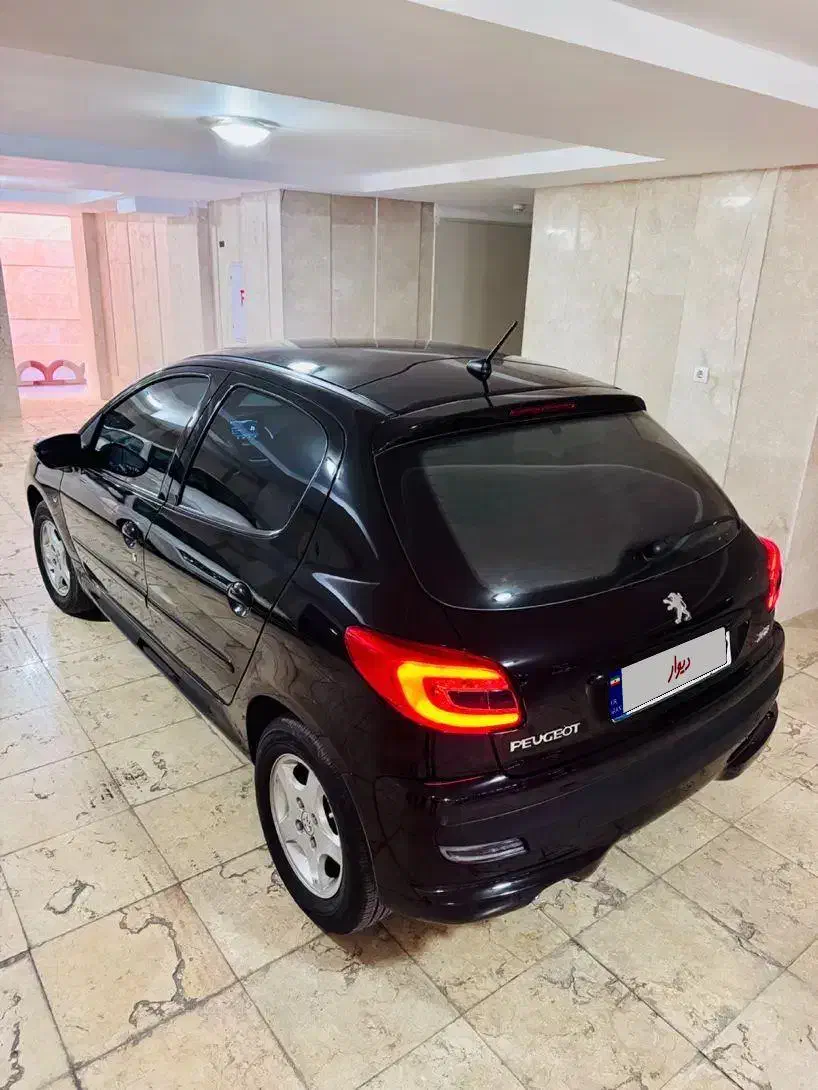 207 دنده ای مدل 1403،پاناروما|خودرو سواری و وانت|اراک, |دیوار