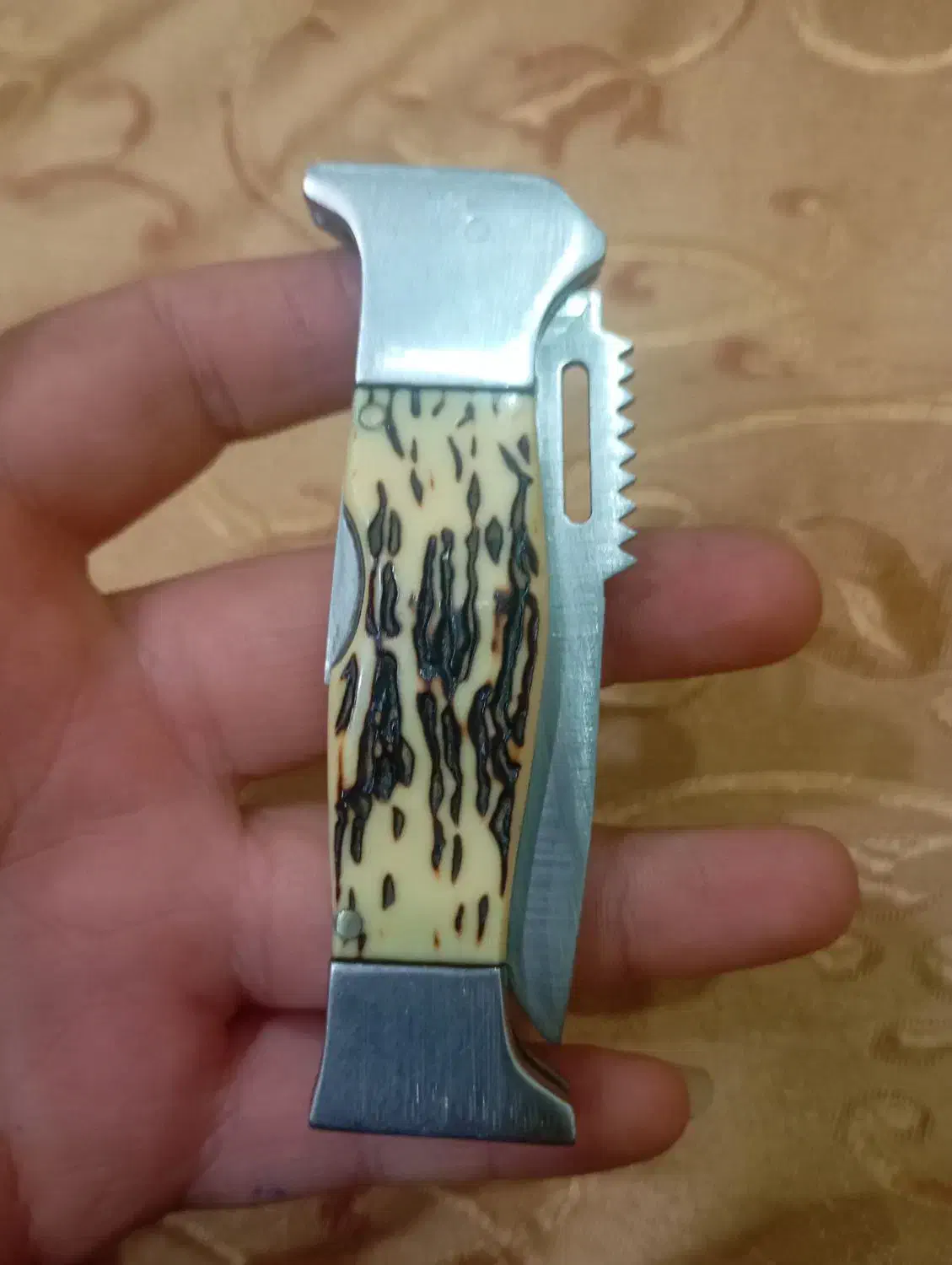 چاقو تیز|ابزارآلات|اسفراین, |دیوار