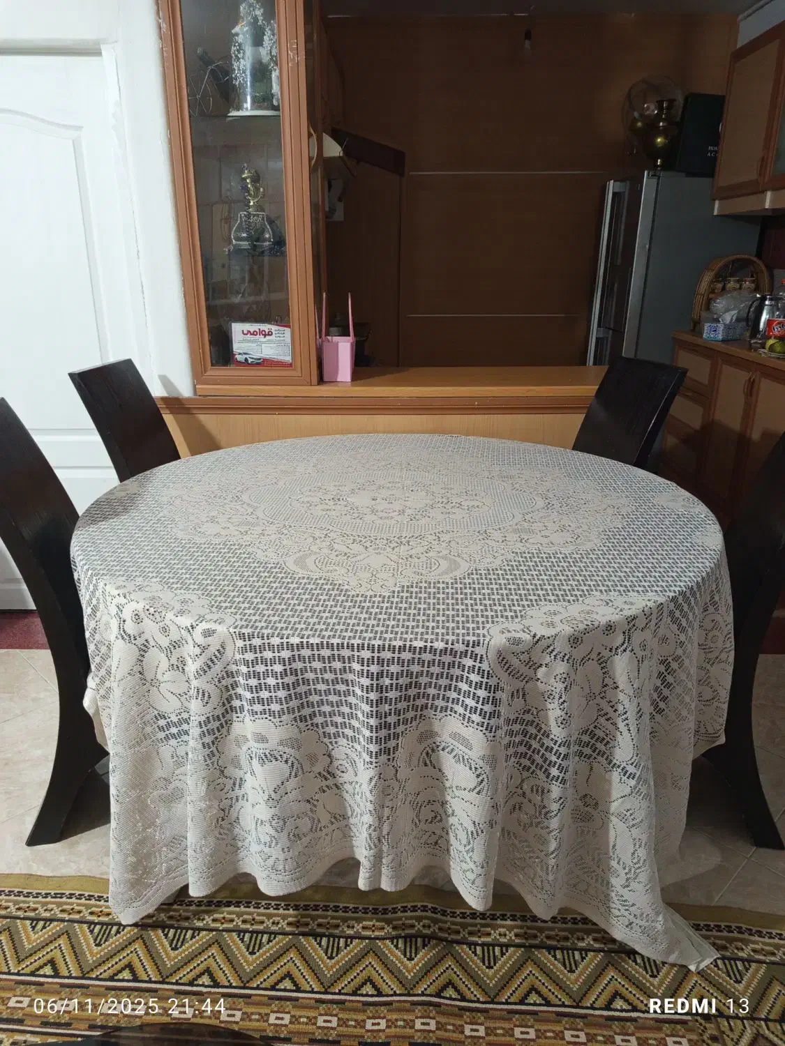 میز ناهار خوری گرد|میز و صندلی غذاخوری|بومهن, |دیوار