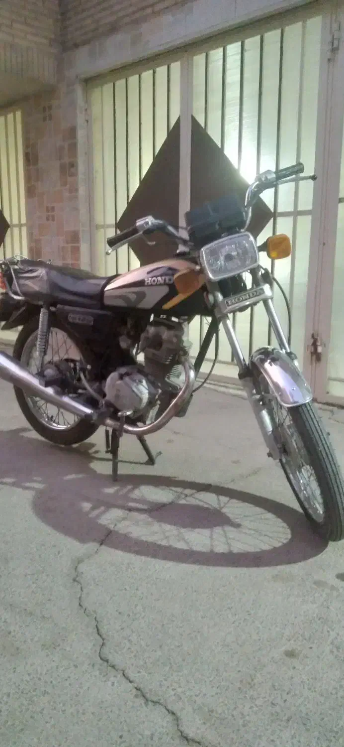 موتورهوندا ۱۲۵بهرو|موتورسیکلت|اصفهان, شهرک کاوه|دیوار