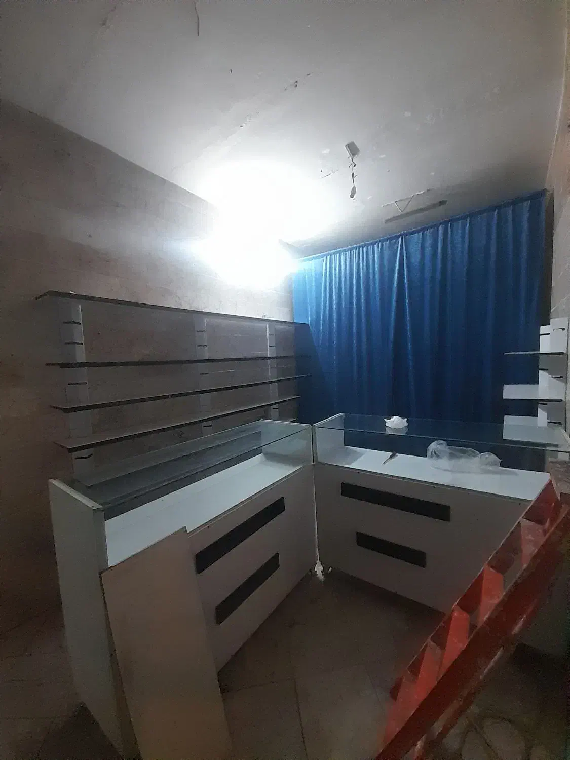 ویترین وقفسه فروشی|بوفه، ویترین، کنسول|مشهد, رده|دیوار