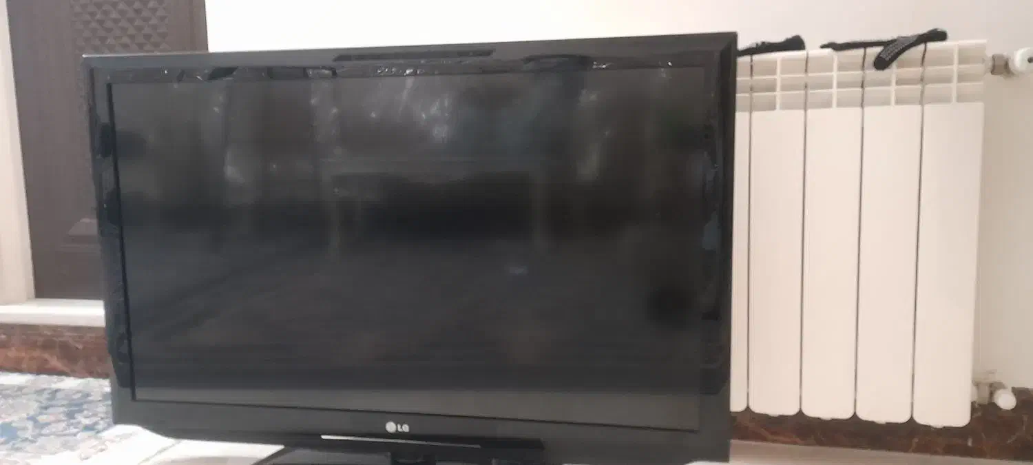 تلویزیون ۴۲اینچ ال جی همه با هم|تلویزیون و پروژکتور|تهران, افسریه شمالی|دیوار