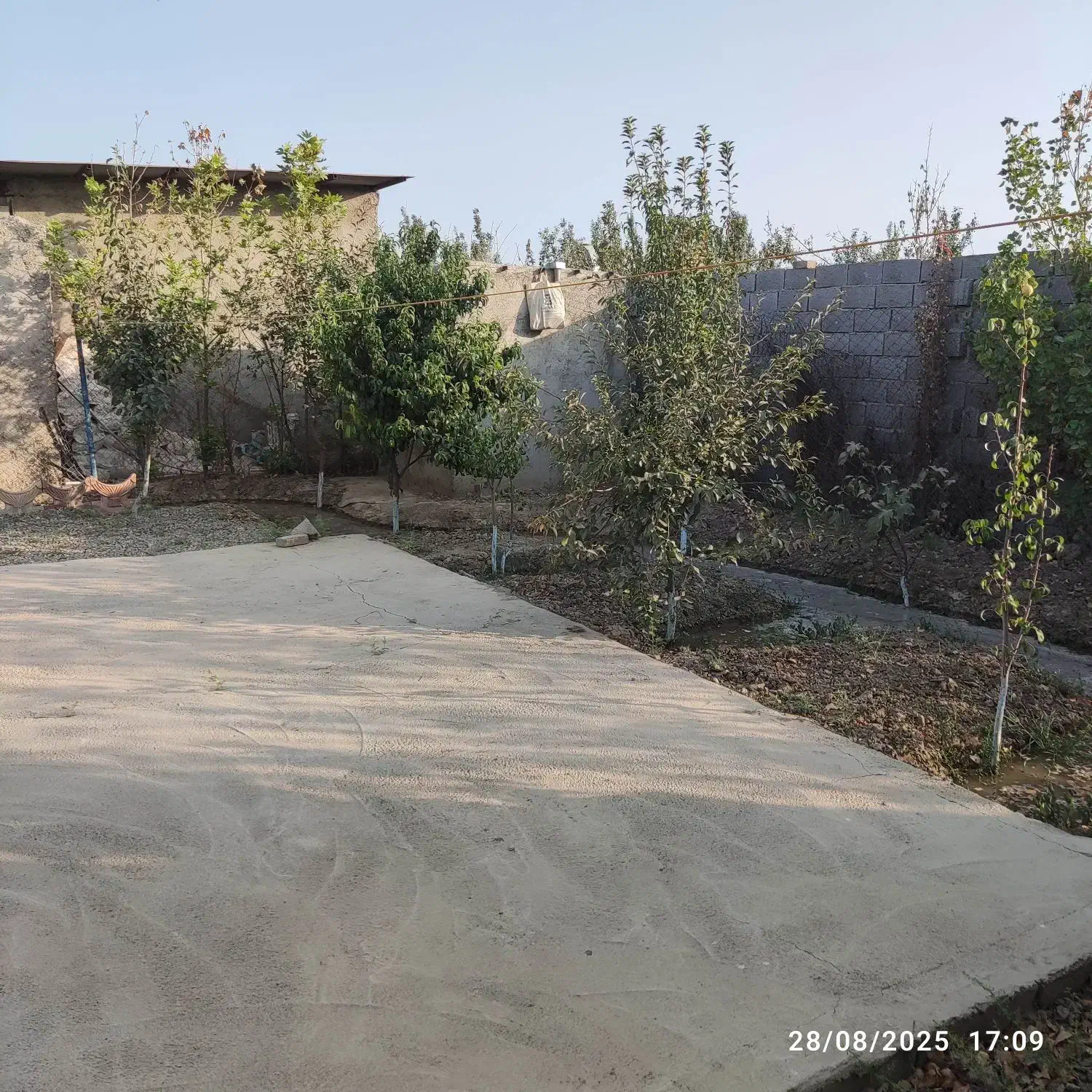 باغچه در منطقه گلدسته|فروش دفتر صنعتی، کشاورزی، تجاری|چهاردانگه (تهران), |دیوار