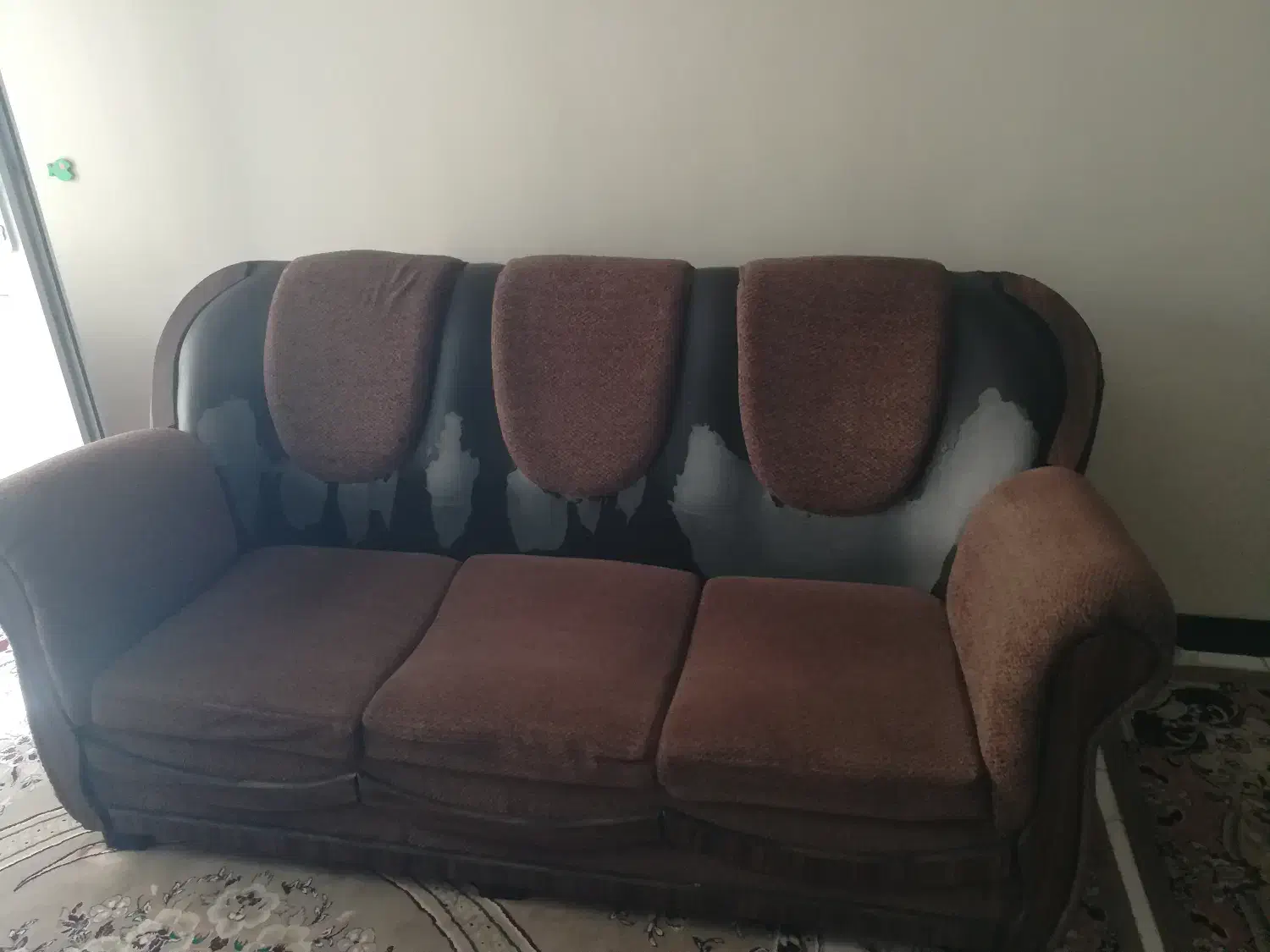 مبل کهنه. مجانی|مبلمان خانگی و میز عسلی|فولادشهر, C8|دیوار