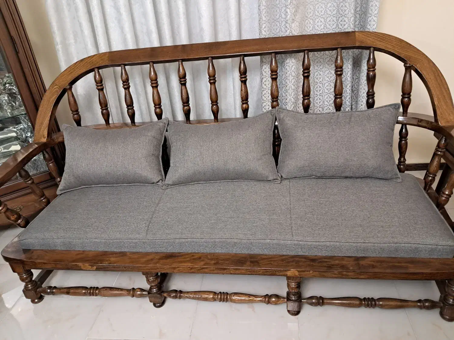 مبل کلاسیک و جلو مبلی|مبلمان خانگی و میز عسلی|تهران, زرکش|دیوار