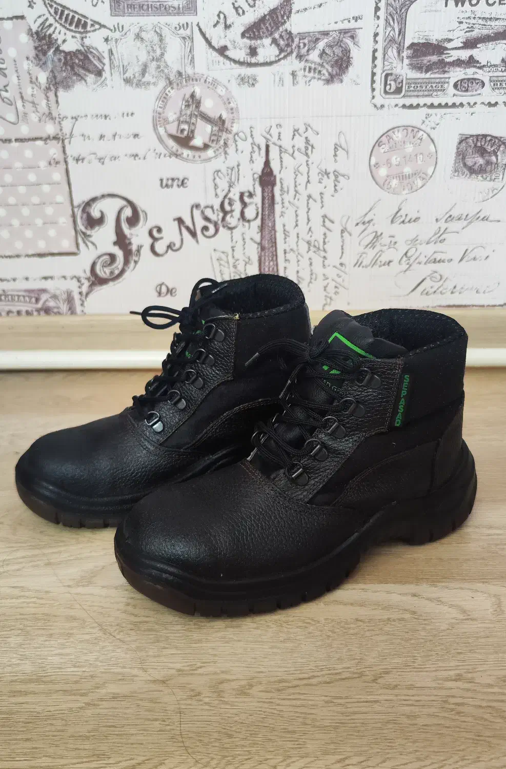 کفش ایمنی (پوتین)|کیف، کفش، کمربند|اردبیل, |دیوار