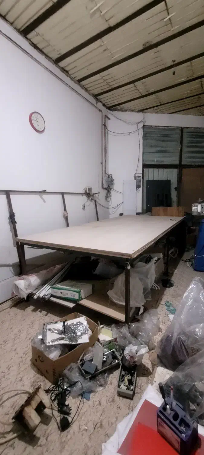 لوازم کارگاه خیاطی بفروش|چرخ خیاطی و ریسندگی|شاندیز, |دیوار