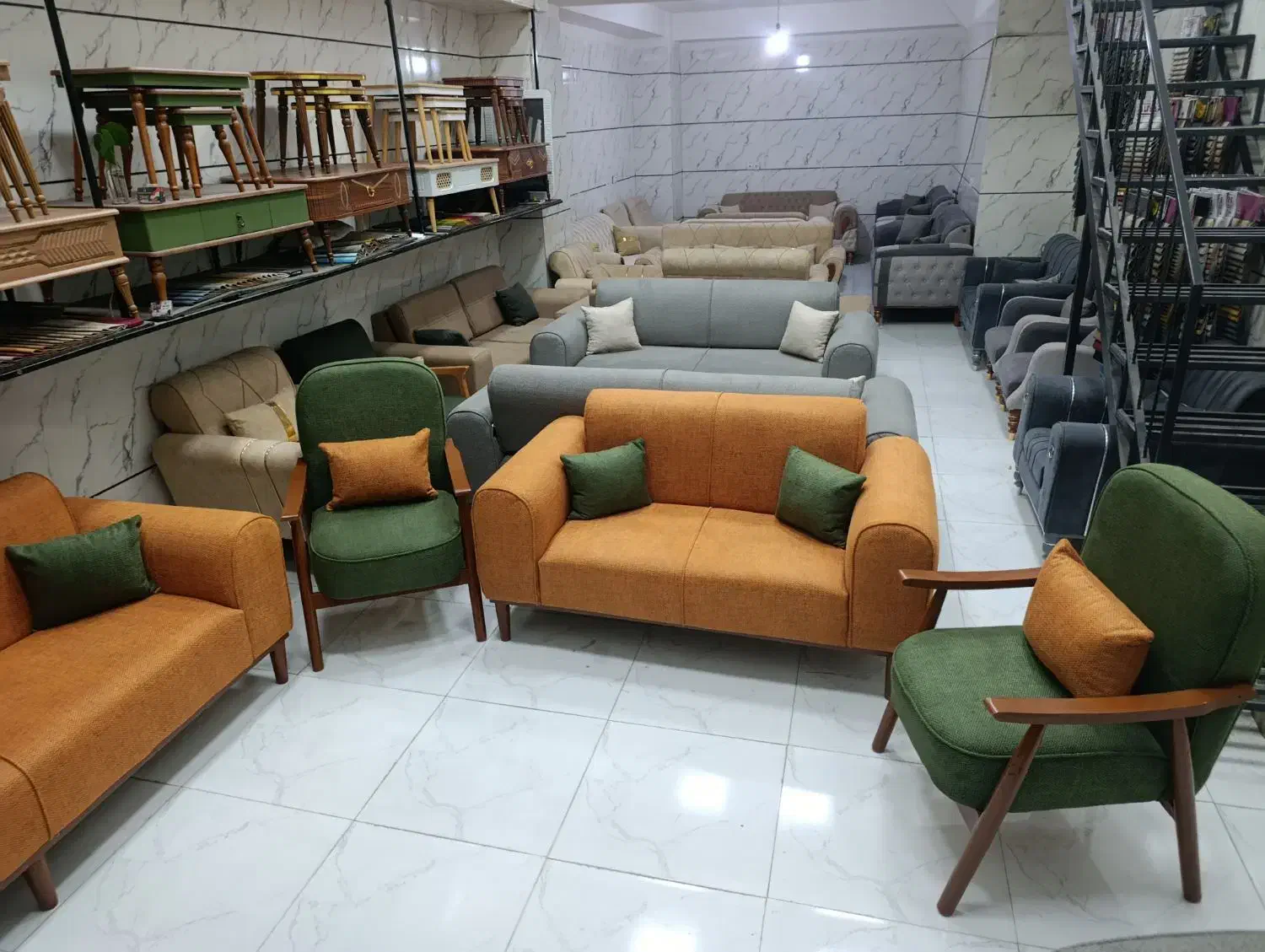 مبلمان ایرانیان|مبلمان خانگی و میز عسلی|گرمسار, |دیوار