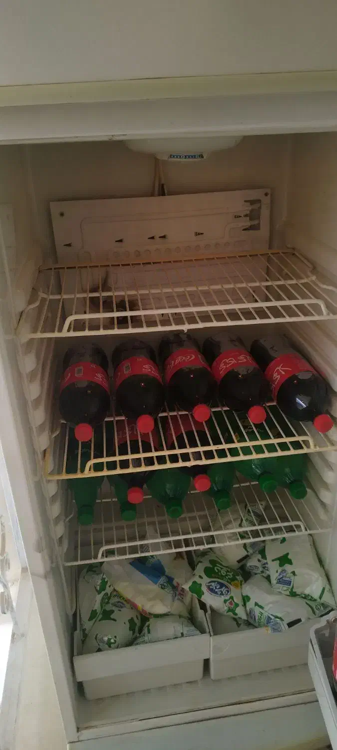 یخچال به ضمانت موتور همه چی سالم تازه گاز شده|یخچال و فریزر|باخزر, |دیوار