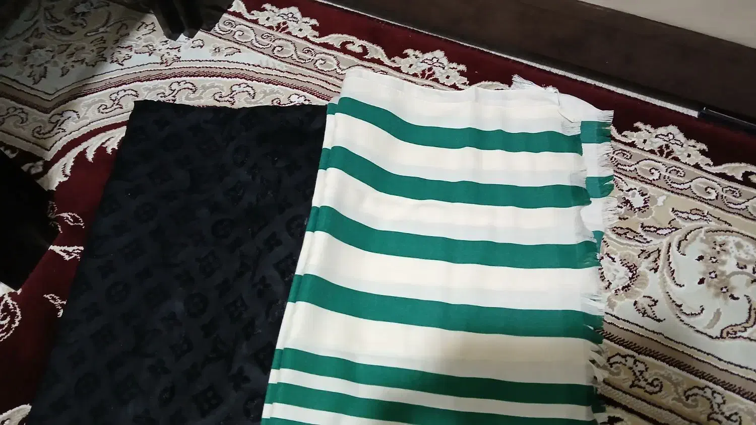 شال مجلسی و پاییزه موهر|لباس|خوی, |دیوار