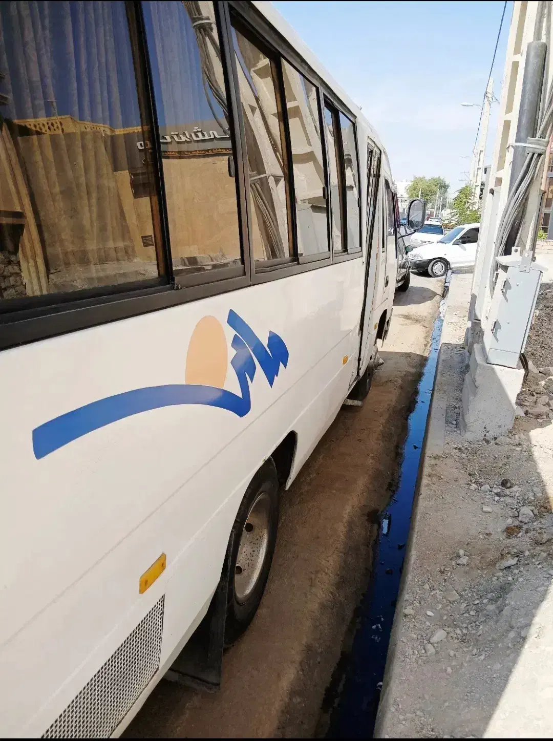 سرویس دهی با مینی بوس هیوندا|خدمات حمل و نقل|اصفهان, بهارستان|دیوار