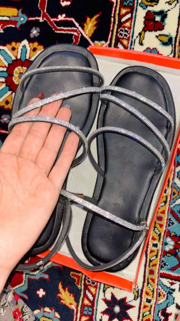 صندل|کیف، کفش، کمربند|اهواز, آسیاباد|دیوار