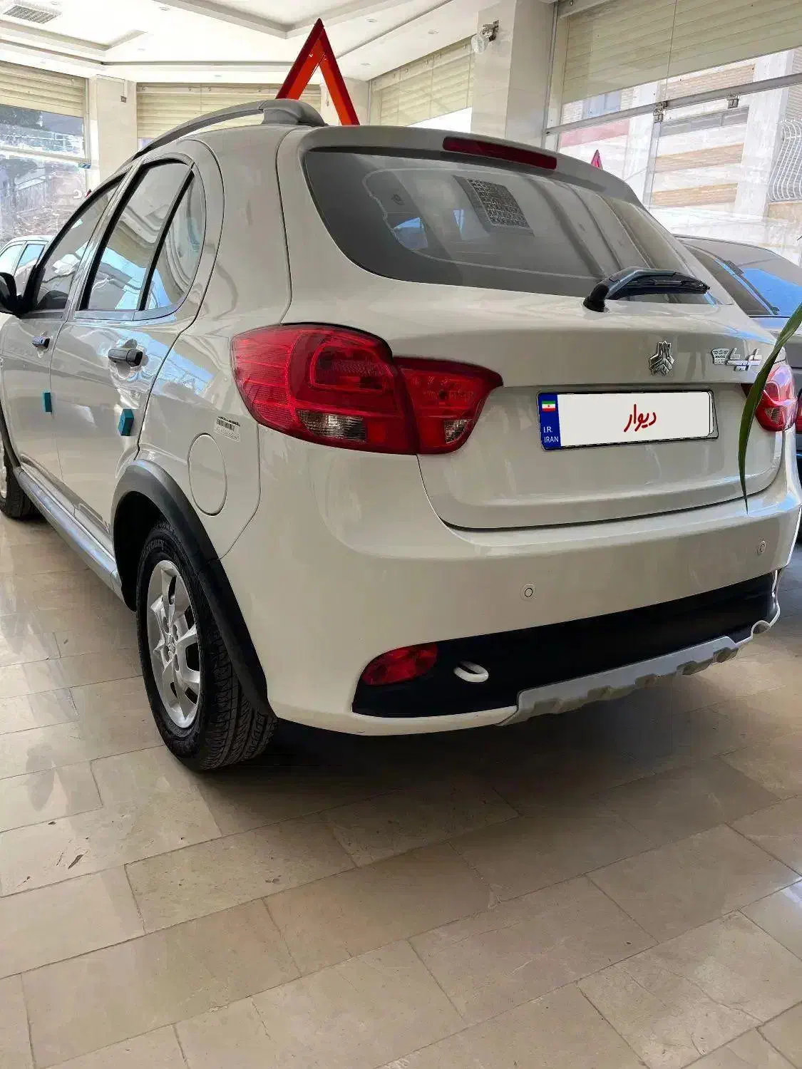 کوییک rسفید مشکی۱۴۰۲|خودرو سواری و وانت|خمینی‌شهر, |دیوار