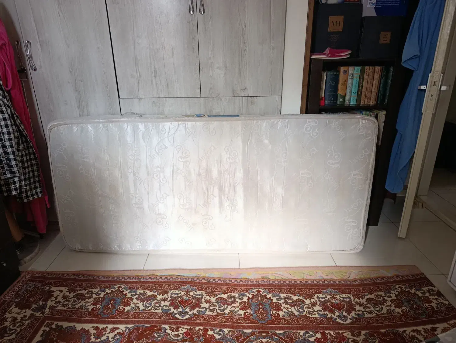 تشک تخت رویال(کارکرده)(مناسب تخت یک نفره)|تشک تختخواب|اسلامشهر, شهرک واوان|دیوار