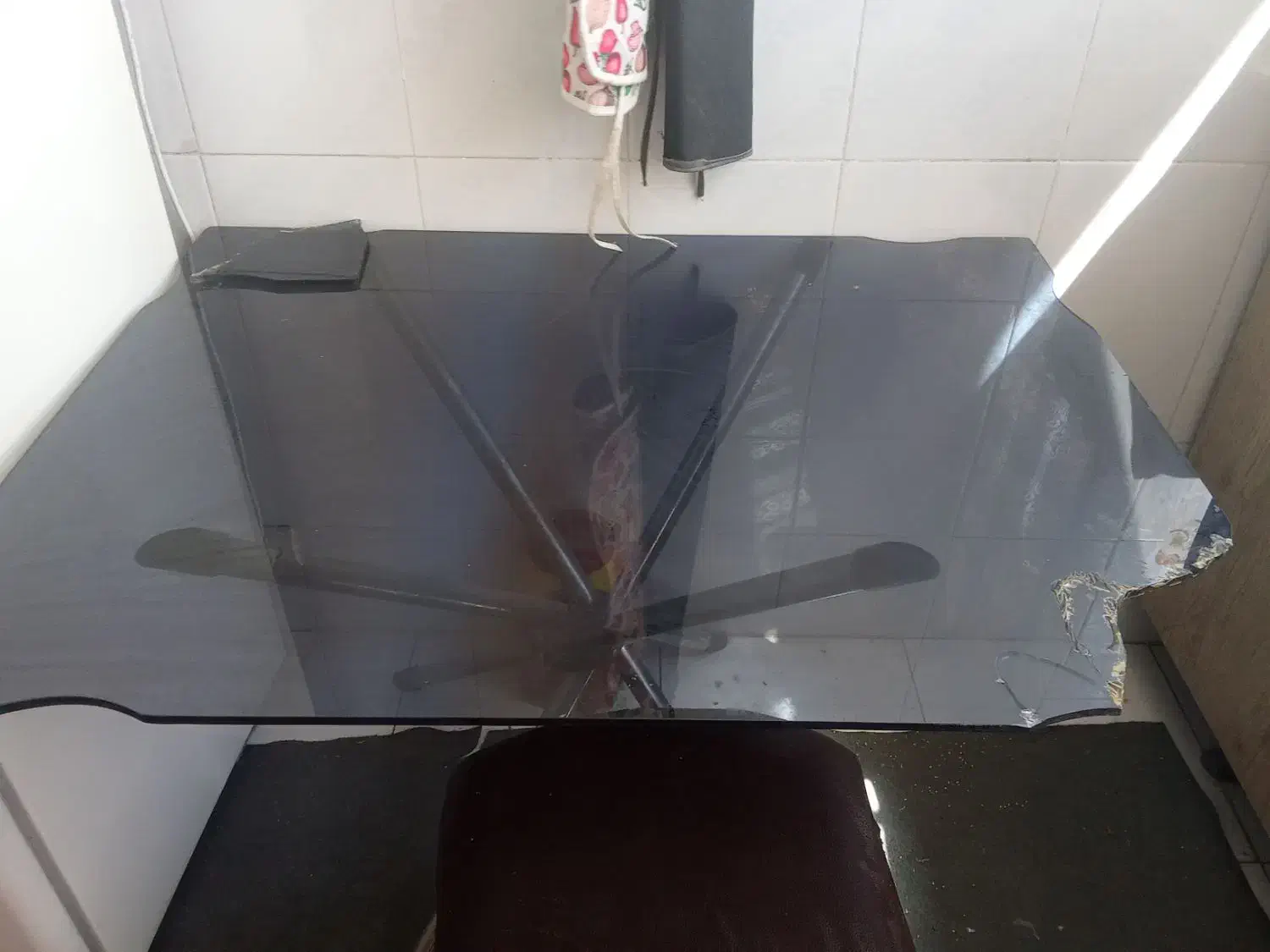 میز نهار خوری با چهار تا صندلی|میز و صندلی غذاخوری|بیرجند, |دیوار