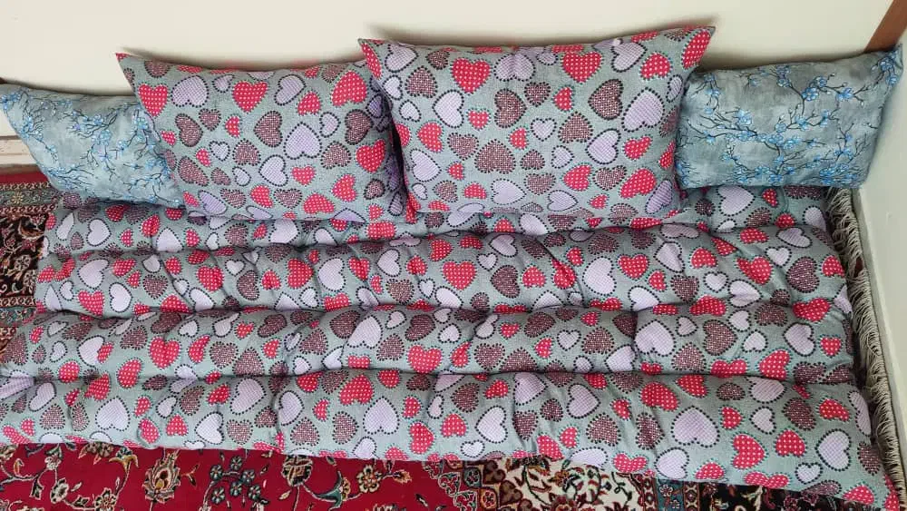 تشک وبالشت|رختخواب، بالش، پتو|خمینی‌شهر, |دیوار