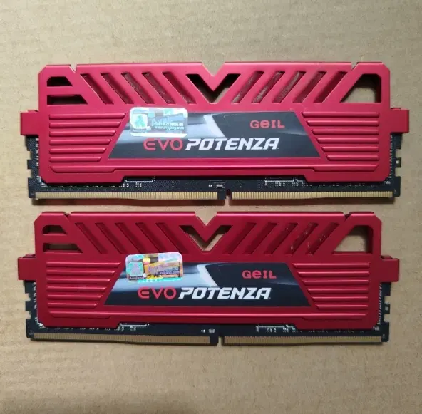 رم ۱۶ گیگ ddr4 3200|قطعات و لوازم جانبی رایانه|قم, بیست متری ولیعصر|دیوار