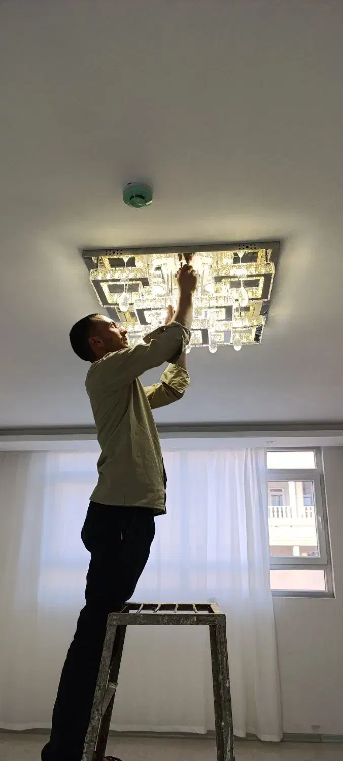 برق کشی ساختمان و خورده کاری با قیمت مناسب|خدمات پیشه و مهارت|بیرجند, |دیوار